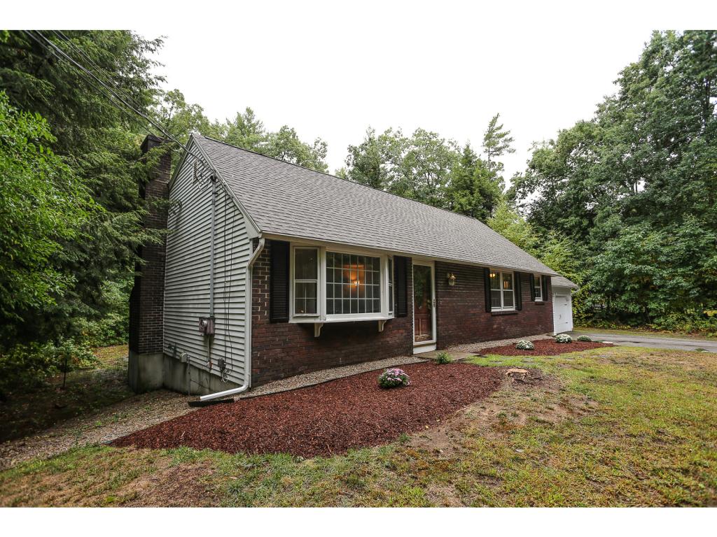 44 New Merrimack Road Bedford, NH 03110 - Photo 3 of 25