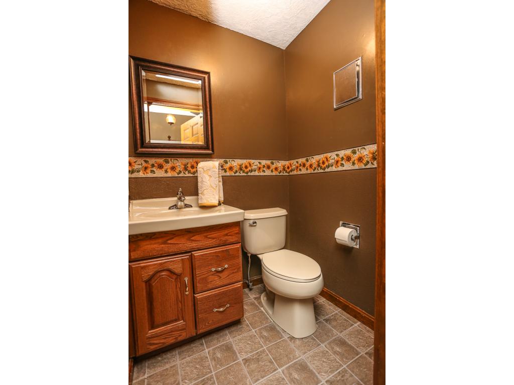 44 New Merrimack Road Bedford, NH 03110 - Photo 10 of 25