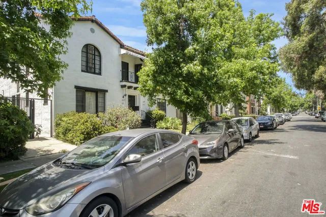 $2,250,000 | 351 North Orange Grove Avenue, Los Angeles, CA 90036