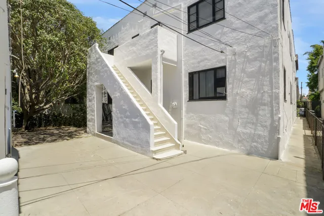 $2,250,000 | 351 North Orange Grove Avenue, Los Angeles, CA 90036