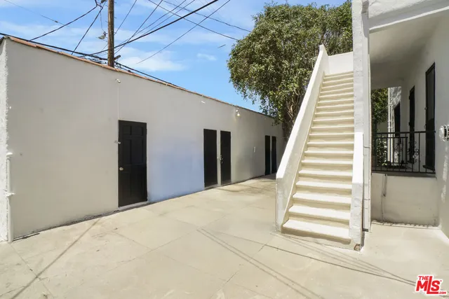 $2,250,000 | 351 North Orange Grove Avenue, Los Angeles, CA 90036