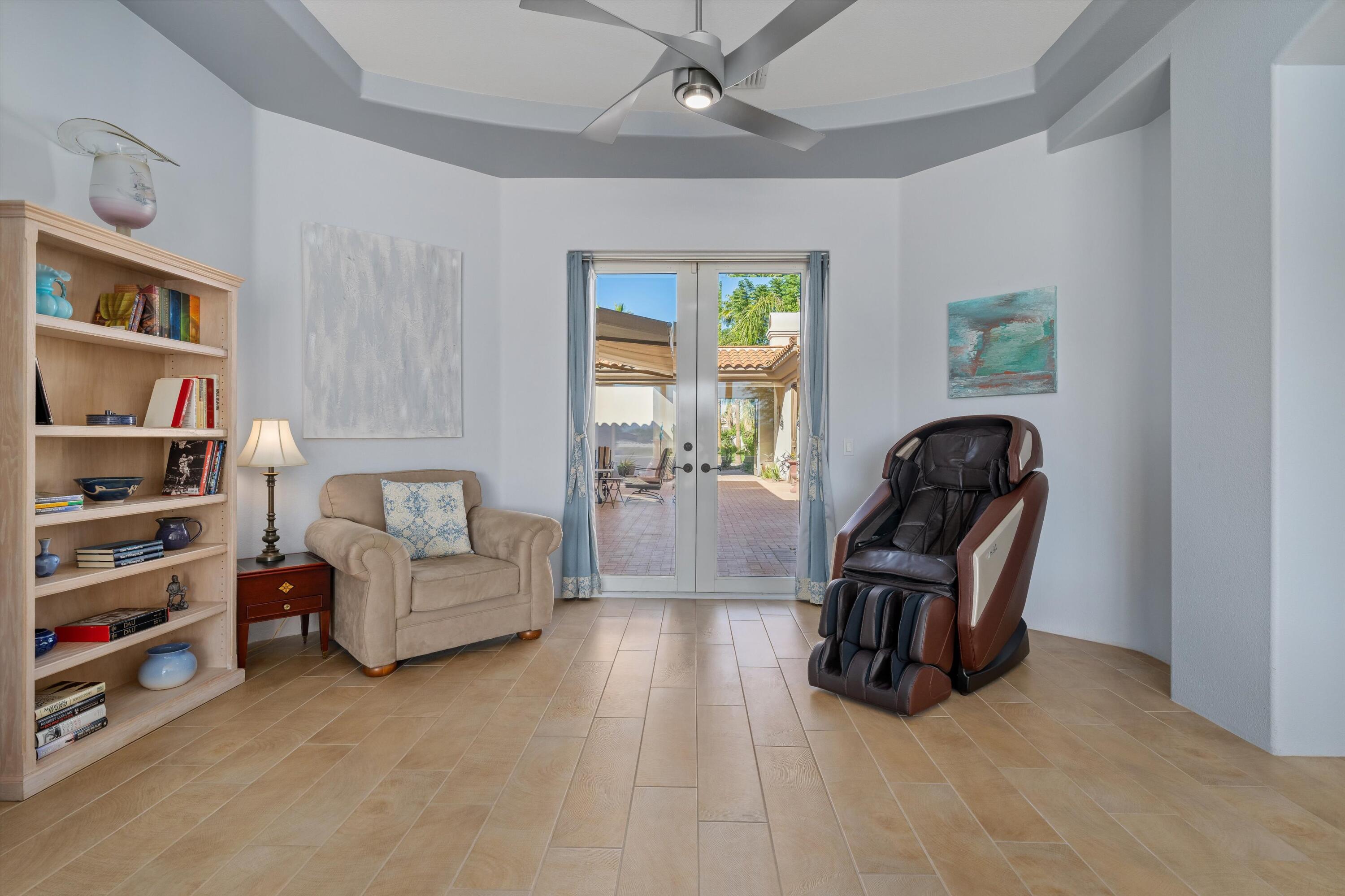 270 Loch Lomond Road Rancho Mirage, CA 92270 - Photo 24 of 51 a living room with furniture and a window