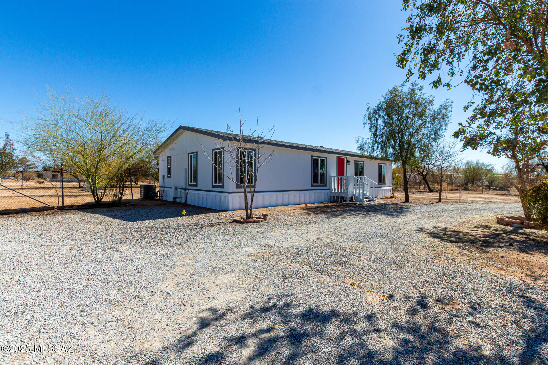 11620 North Derringer Road Marana, AZ 85653 - Photo 2 of 27 Gallery Image 2