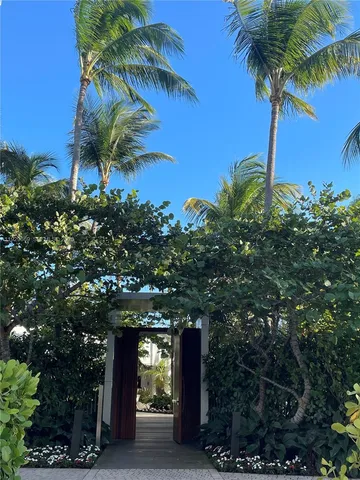 $11,900 | 1000 South Pointe Drive, Unit 308, Miami Beach, FL 33139