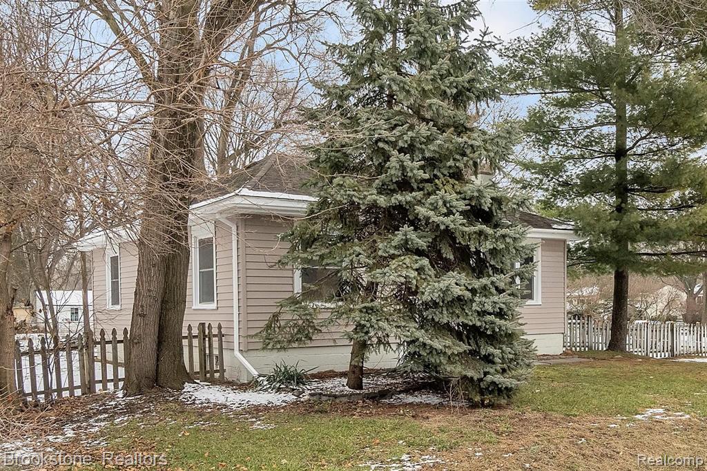 1395 Dawes Avenue Rochester Hills, MI 48307 - Photo 29 of 36