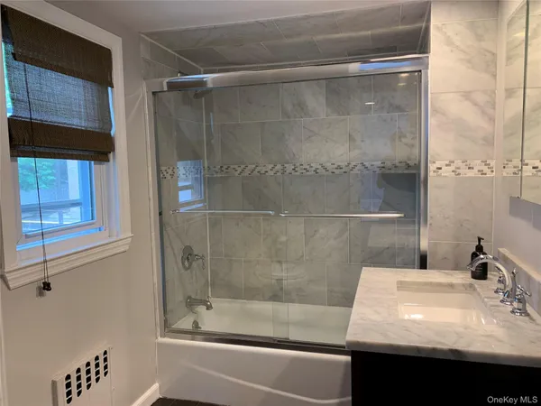 $2,800 | 19 Franklin Avenue, Unit 2, New Rochelle, NY 10801