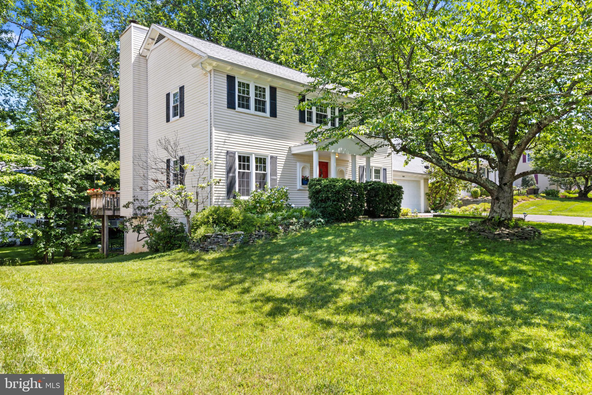 10142 Marshall Pond Road Burke, VA 22015 - Photo 1 of 26