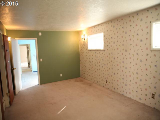 22305 Southwest Boones Ferry Road Tualatin, OR 97062 - Photo 11 of 16 Gallery Image 11