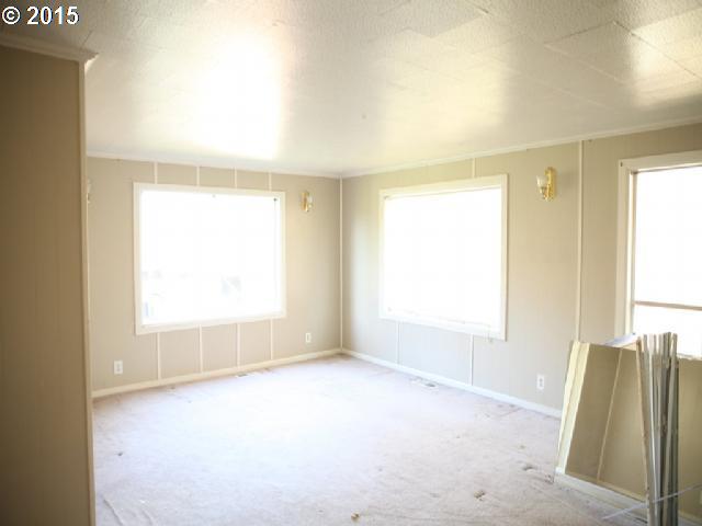 22305 Southwest Boones Ferry Road Tualatin, OR 97062 - Photo 13 of 16 Gallery Image 13