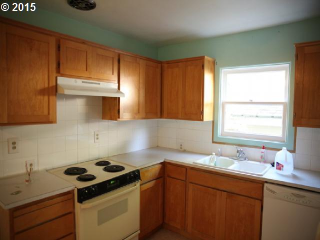 22305 Southwest Boones Ferry Road Tualatin, OR 97062 - Photo 6 of 16 Gallery Image 6