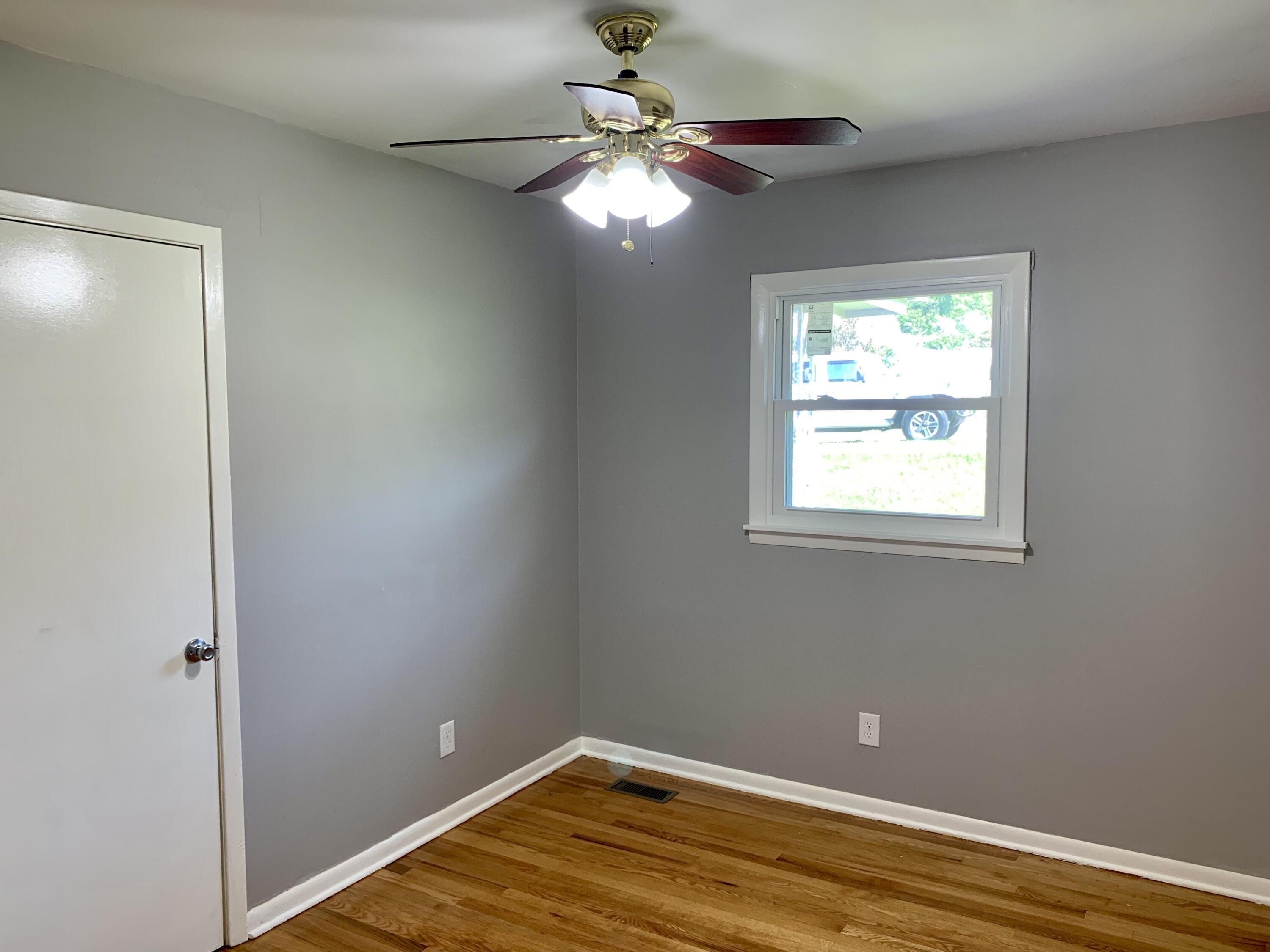 346 Pine Ridge Road Bluff City, TN 37618 - Photo 11 of 18 IMG_7670