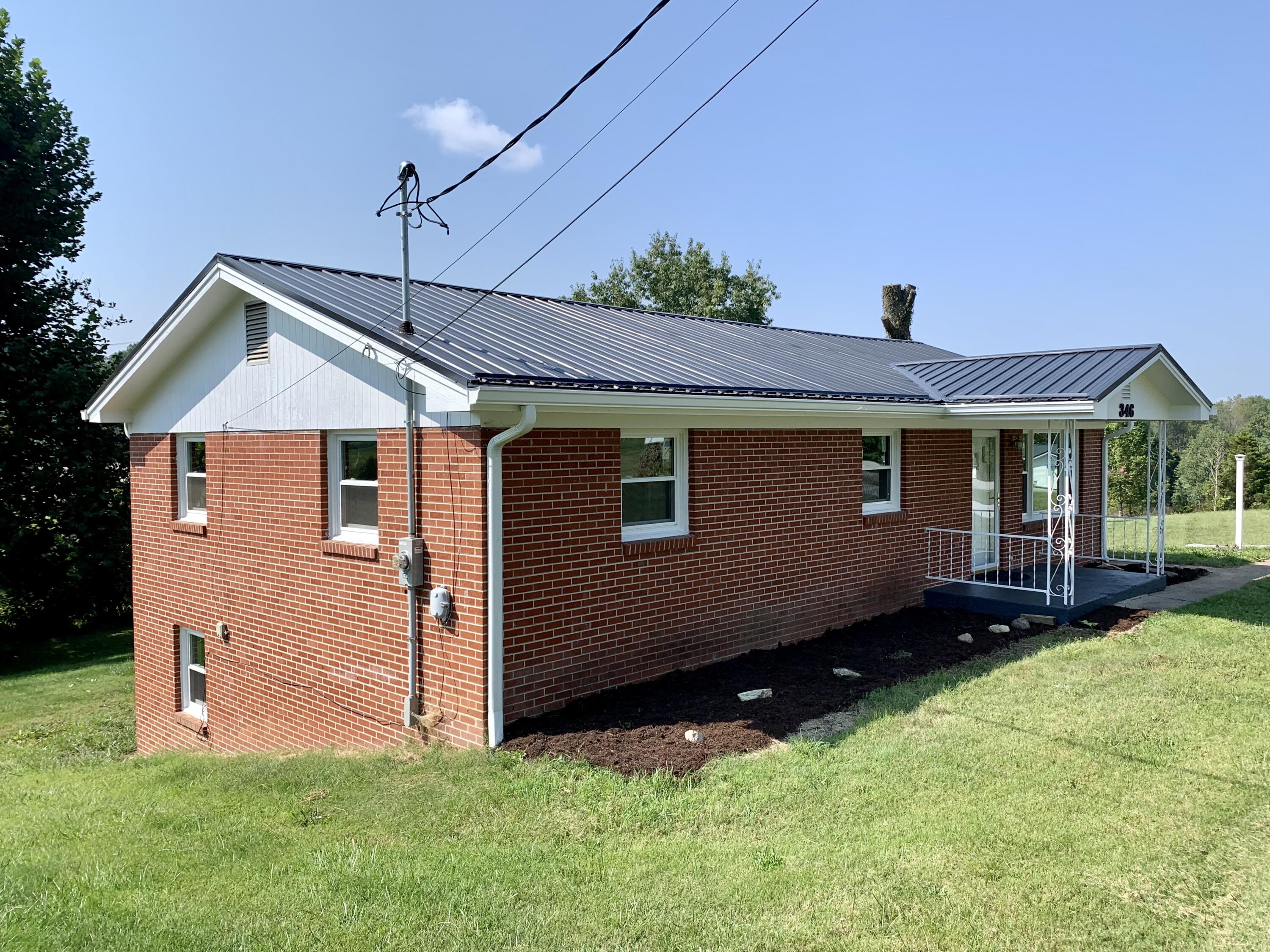 346 Pine Ridge Road Bluff City, TN 37618 - Photo 2 of 18 IMG_7679