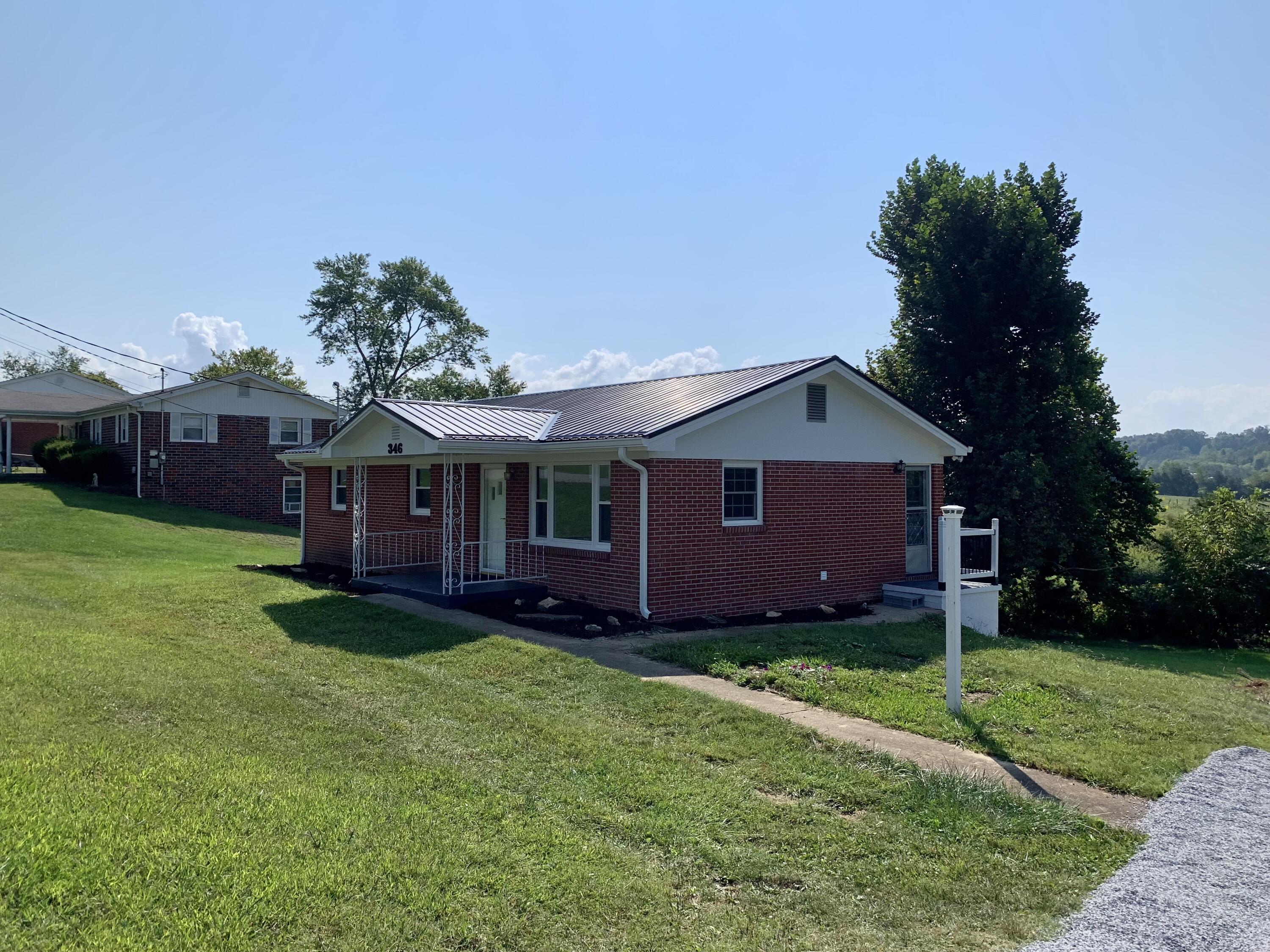 346 Pine Ridge Road Bluff City, TN 37618 - Photo 3 of 18 IMG_7663
