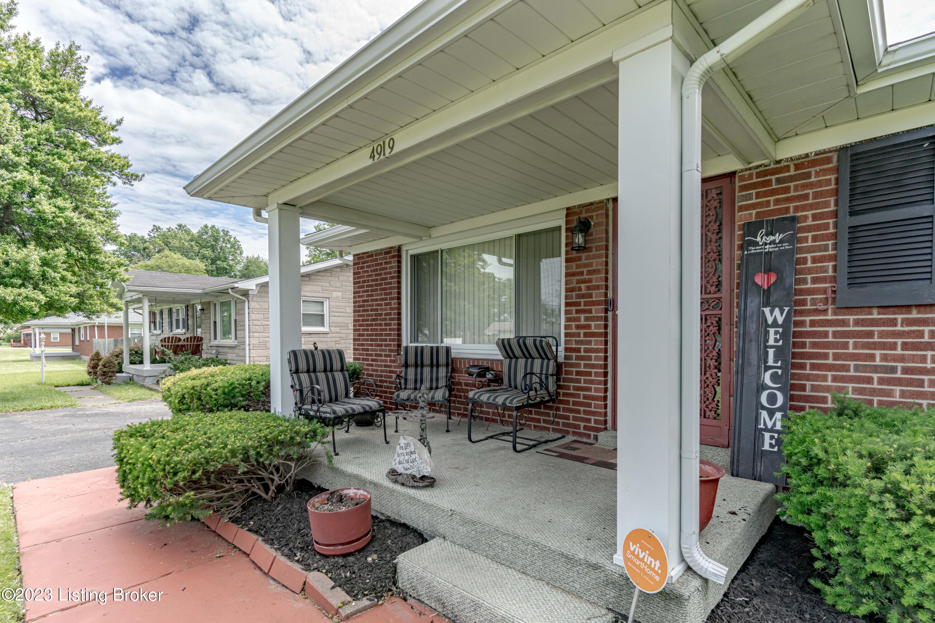 4919 Cane Run Road Louisville, KY 40216 - Photo 9 of 48 DSC05809