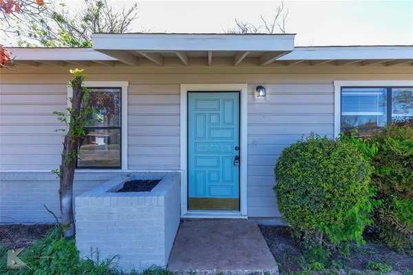 $2,200 | 2326 North Mockingbird Lane, Abilene, TX 79603