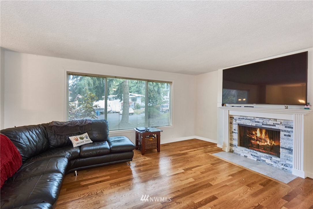 12711 Southeast 189th Street Renton, WA 98058 - Photo 7 of 24 Gallery Image 7