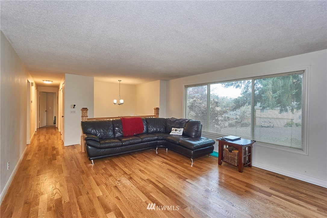 12711 Southeast 189th Street Renton, WA 98058 - Photo 9 of 24 Gallery Image 9