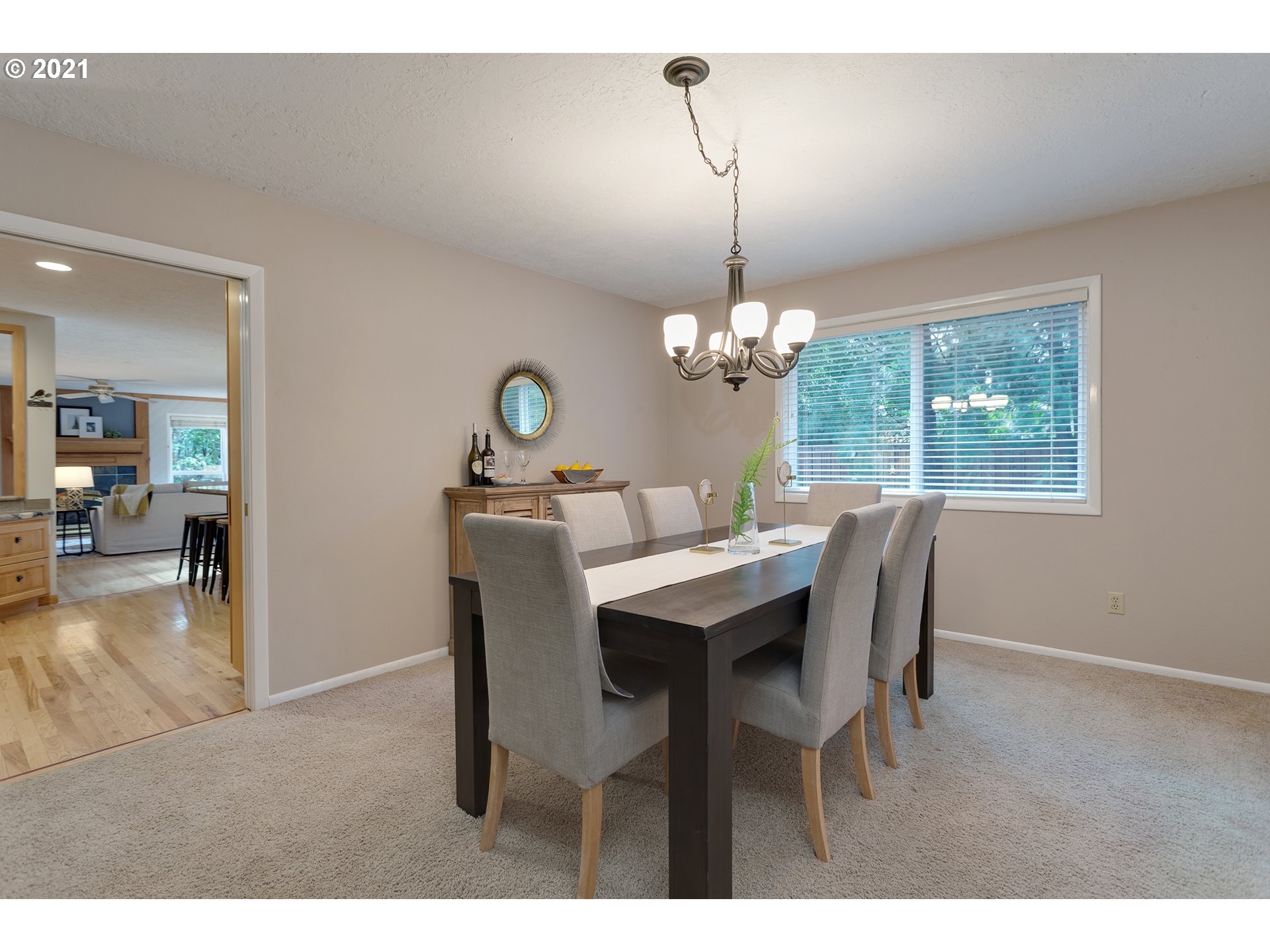 17439 Southwest Rivendell Drive Portland, OR 97224 - Photo 10 of 32 Gallery Image 10