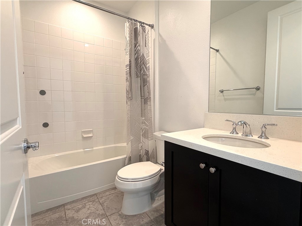 20756 Bluebird Court Porter Ranch, CA 91326 - Photo 29 of 34 Gallery Image 29