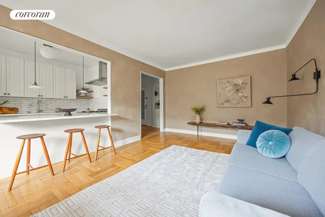 $599,000 | 221 East 18th Street, Unit 5A | Prospect Park South
