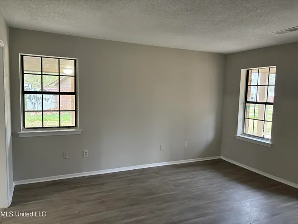 $1,295 | 5840 Gray Cove, Horn Lake, MS 38637