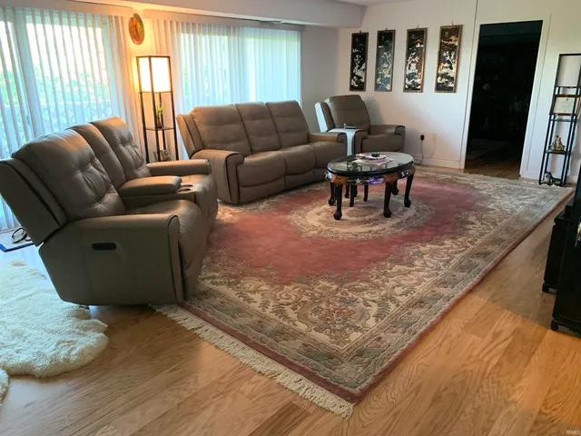 $120,000 | 1100 Erie Avenue, Unit 802, Evansville, IN 47715