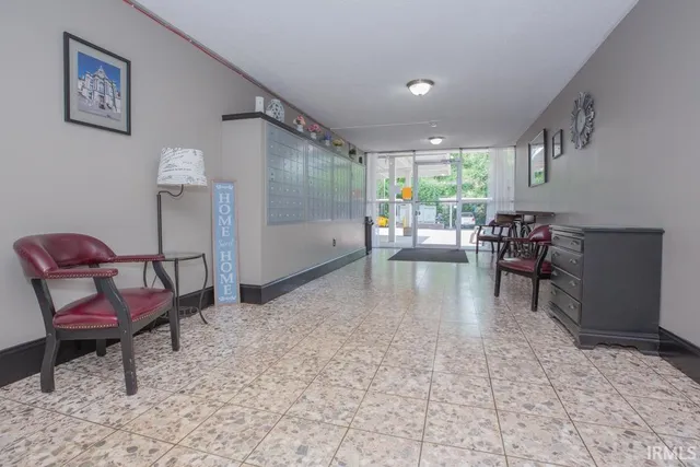 $120,000 | 1100 Erie Avenue, Unit 802, Evansville, IN 47715