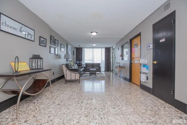 $120,000 | 1100 Erie Avenue, Unit 802, Evansville, IN 47715