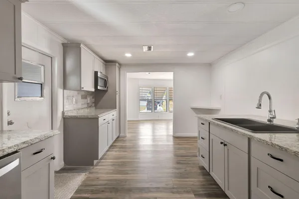 $1,500 | 4072 74th Street North, Unit 395, West Palm Beach, FL 33404