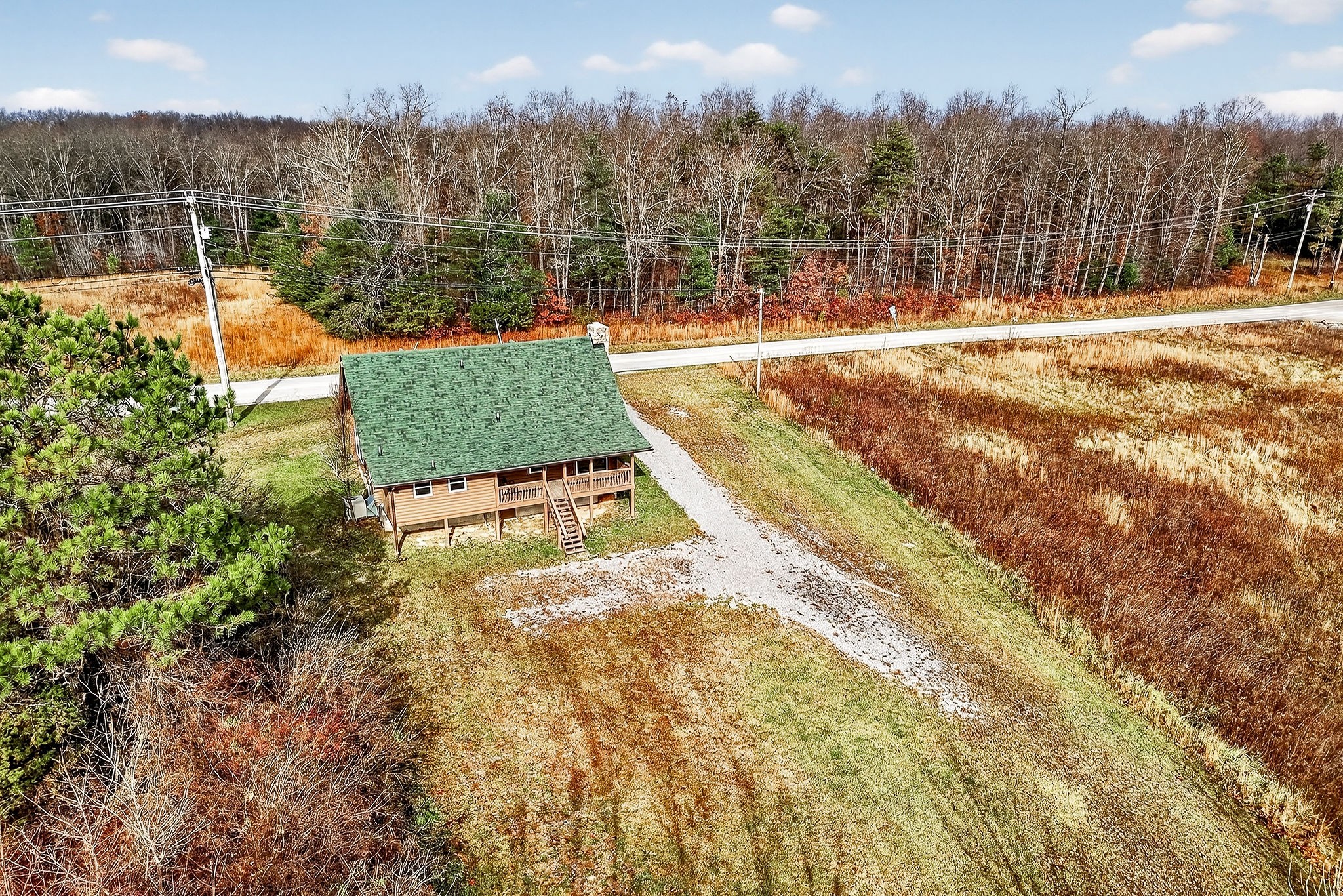 6425 Plateau Road Crossville, TN 38571 - Photo 40 of 42 a view of a backyard with a lake view