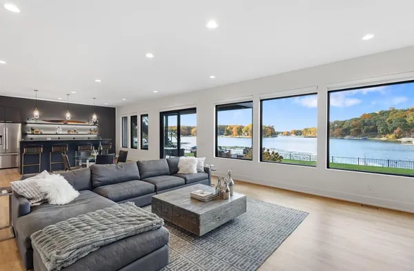 $1,995,000 | 7234 Bentwood Trail, Kalamazoo, MI 49009