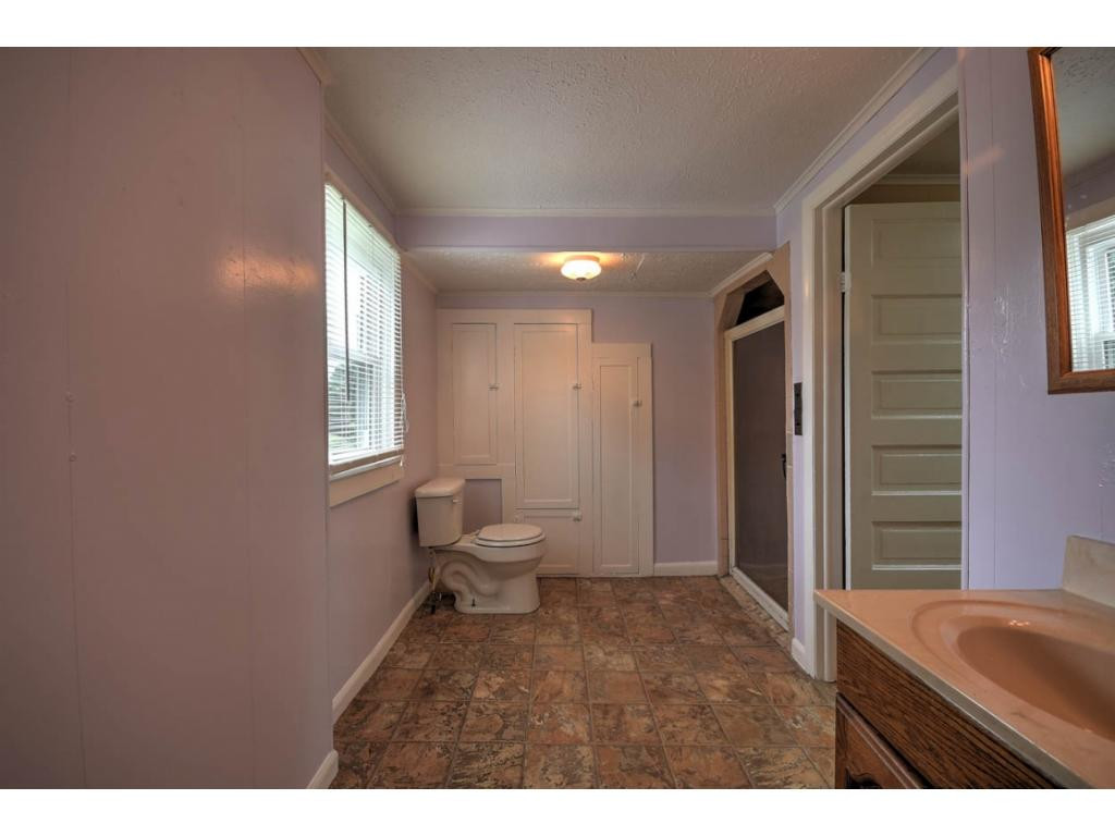 1423 Island Road, Unit 3 Bristol, VA 24201 - Photo 19 of 35 Photo 19