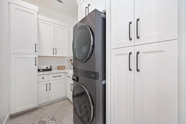 $975,000 | 127 Fuller Lane, Lincoln, CA 95648