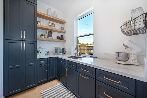 $975,000 | 127 Fuller Lane, Lincoln, CA 95648