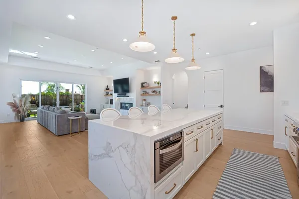 $975,000 | 127 Fuller Lane, Lincoln, CA 95648