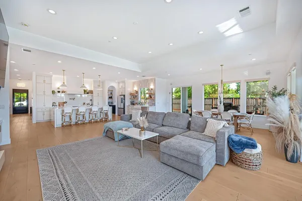 $975,000 | 127 Fuller Lane, Lincoln, CA 95648