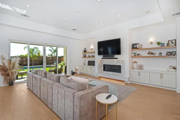 $975,000 | 127 Fuller Lane, Lincoln, CA 95648