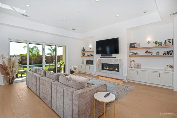 $975,000 | 127 Fuller Lane, Lincoln, CA 95648