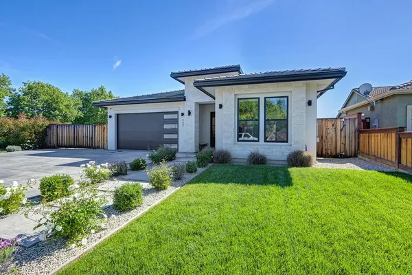 $975,000 | 127 Fuller Lane, Lincoln, CA 95648