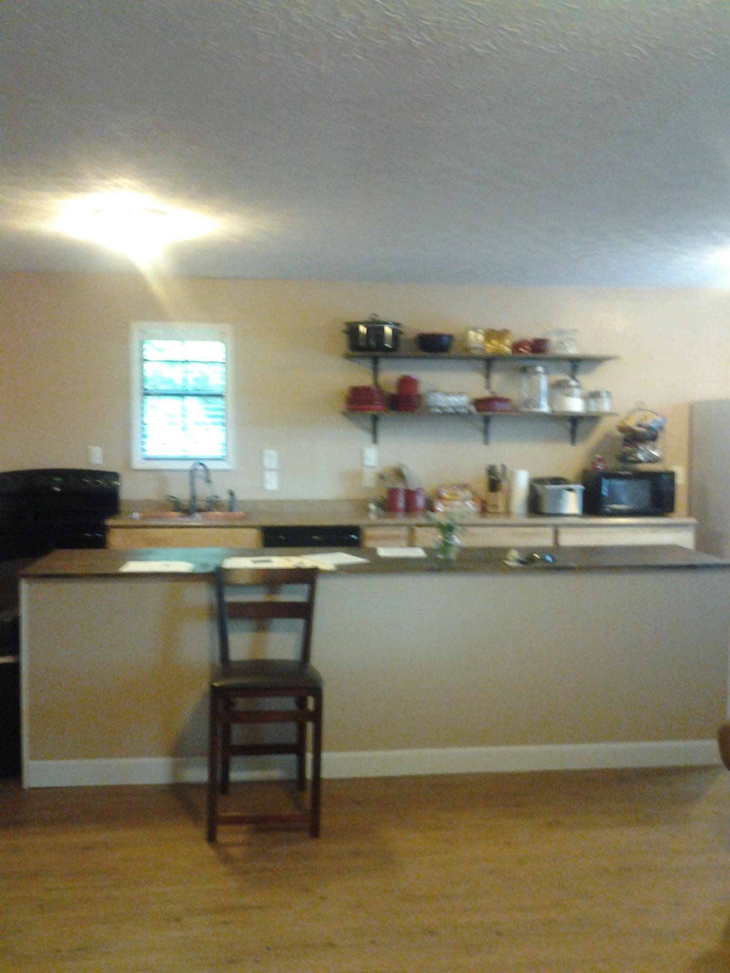 516 Johnson Road Oliver Springs, TN 37840 - Photo 3 of 21 516 Johnson Rd 5