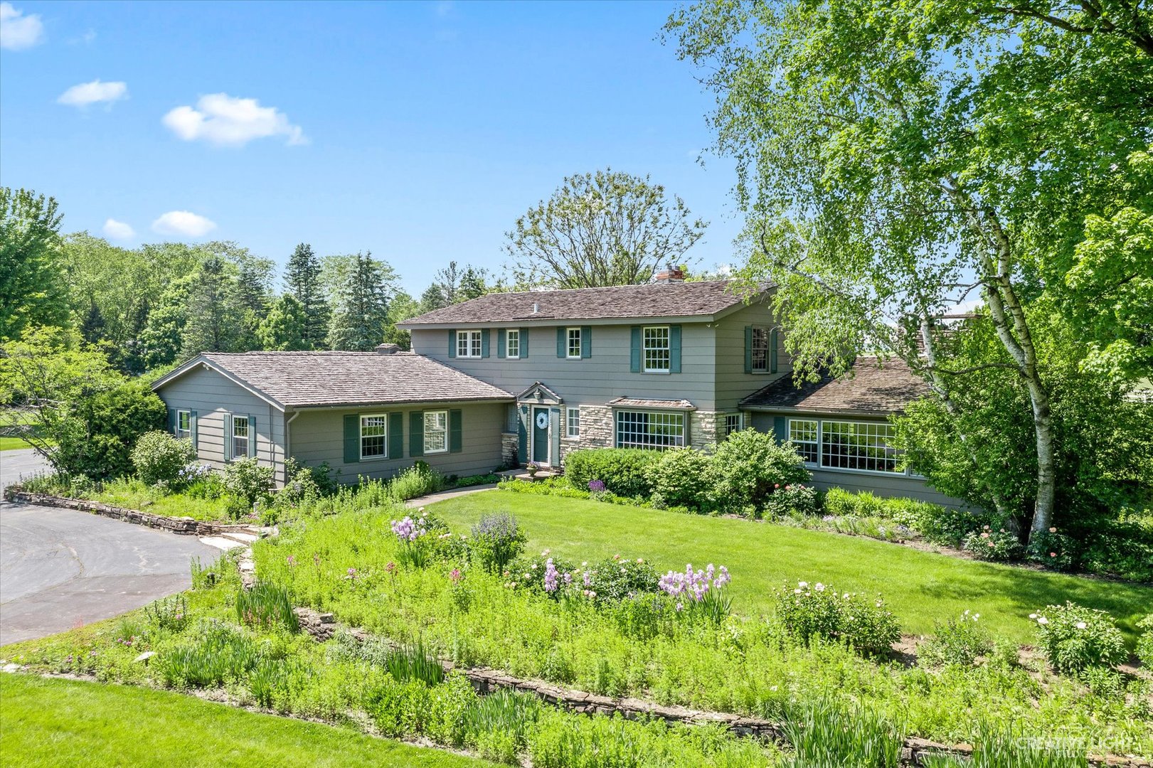 6N210 Surrey Road Wayne, IL 60184 - Photo 1 of 31
