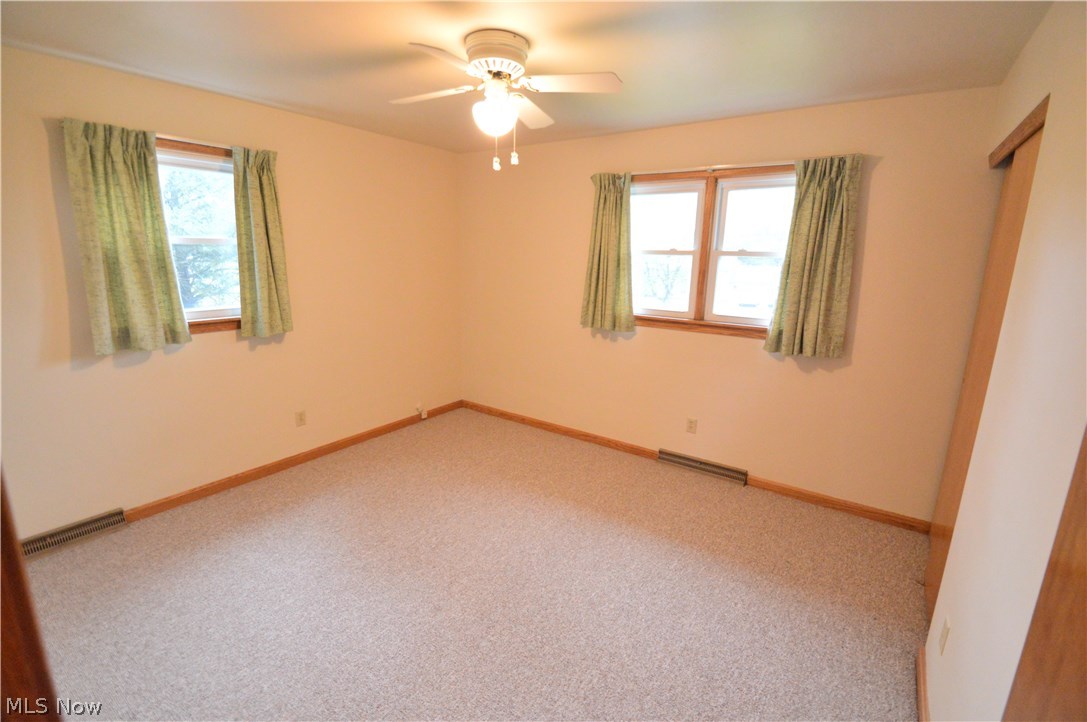 9911 Struthers Road New Middletown, OH 44442 - Photo 10 of 16