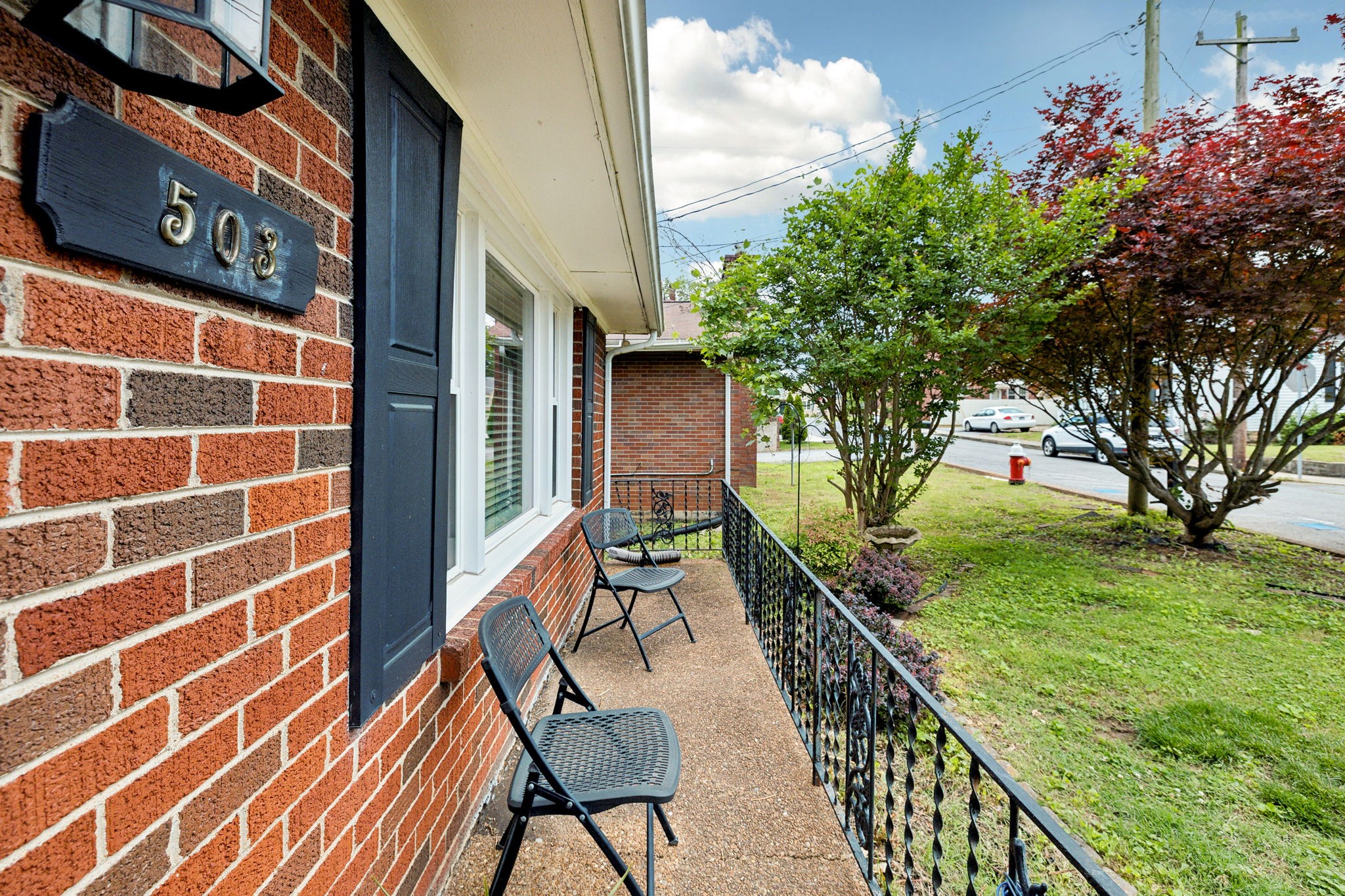 503 West 4th Avenue Springfield, TN 37172 - Photo 3 of 32 a view of a house with backyard and sitting area