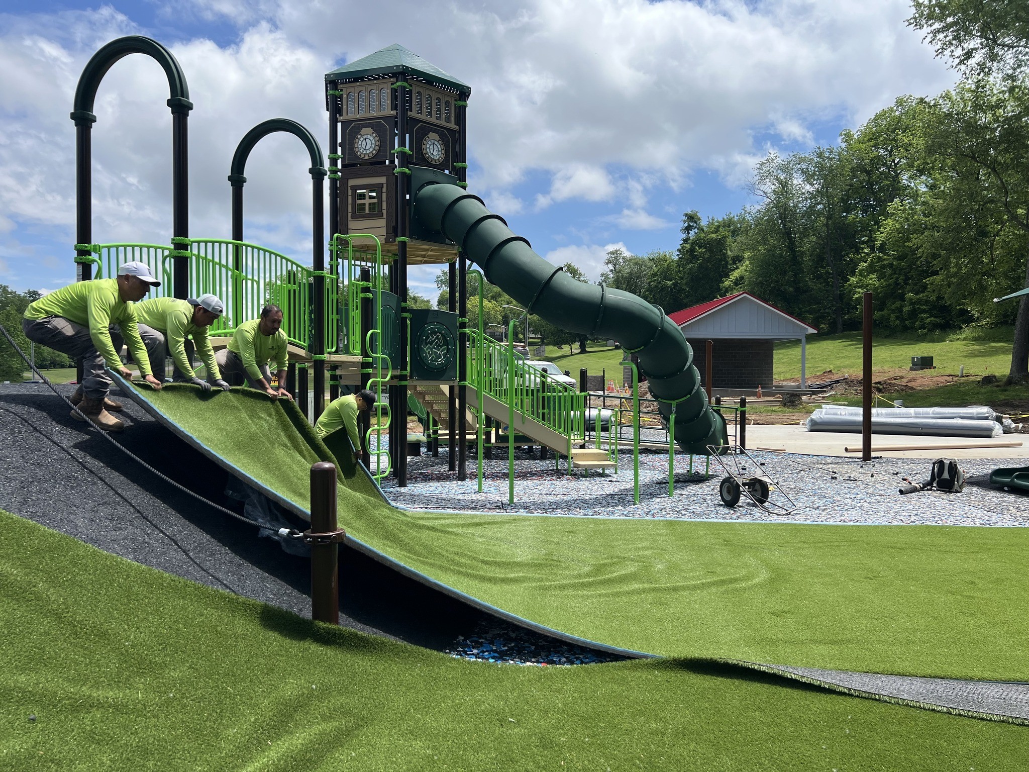 503 West 4th Avenue Springfield, TN 37172 - Photo 31 of 32 a backyard of a house with table and chairs
