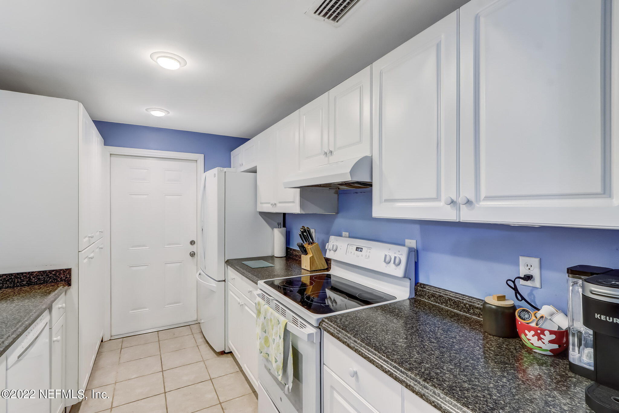 282 Almansa Road St. Augustine, FL 32086 - Photo 11 of 34 Kitchen 3