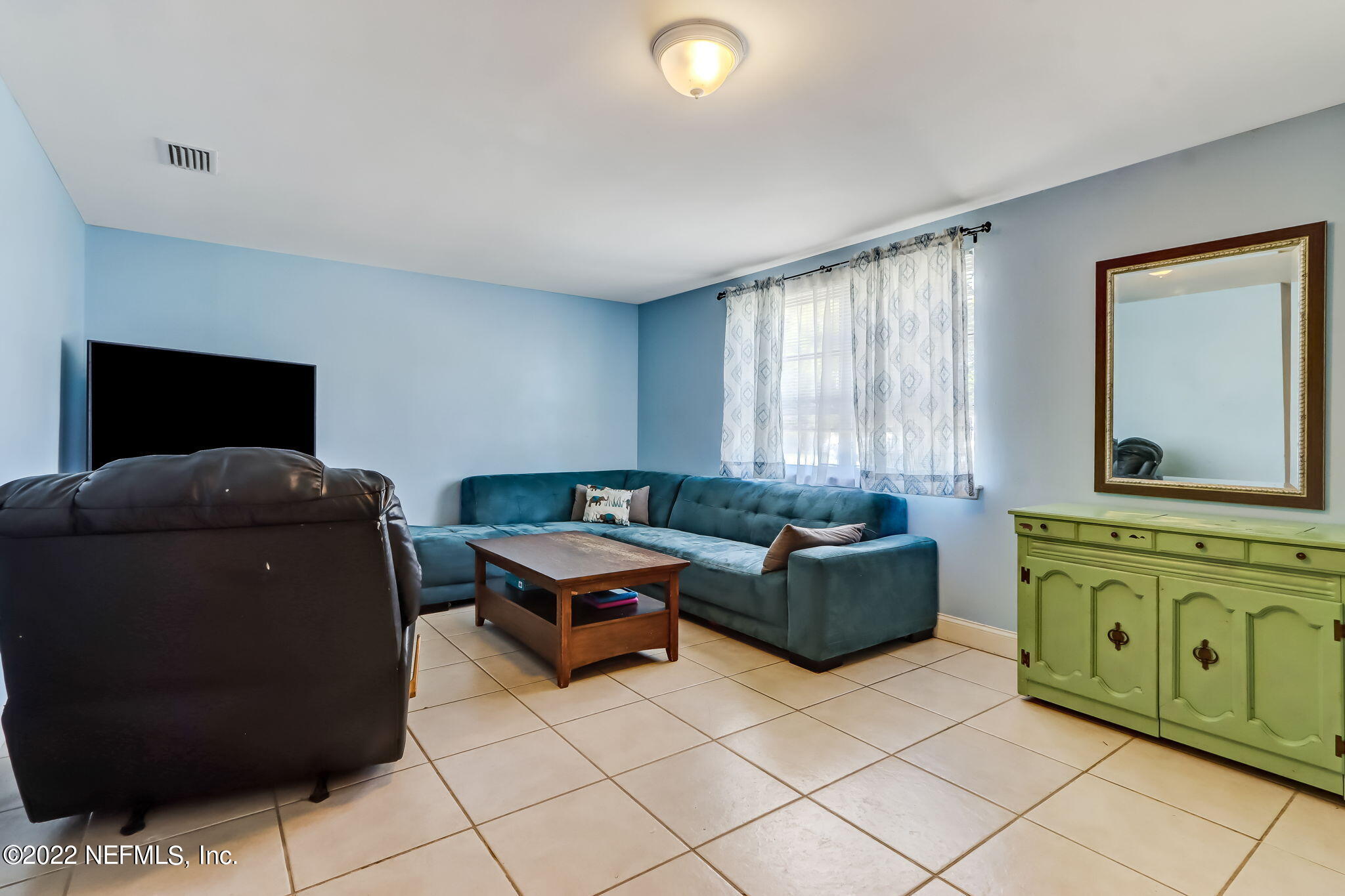 282 Almansa Road St. Augustine, FL 32086 - Photo 8 of 34 Family Room 2
