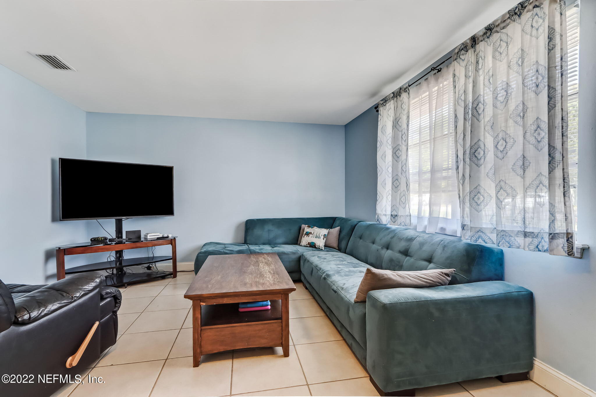 282 Almansa Road St. Augustine, FL 32086 - Photo 9 of 34 Familt Room 3