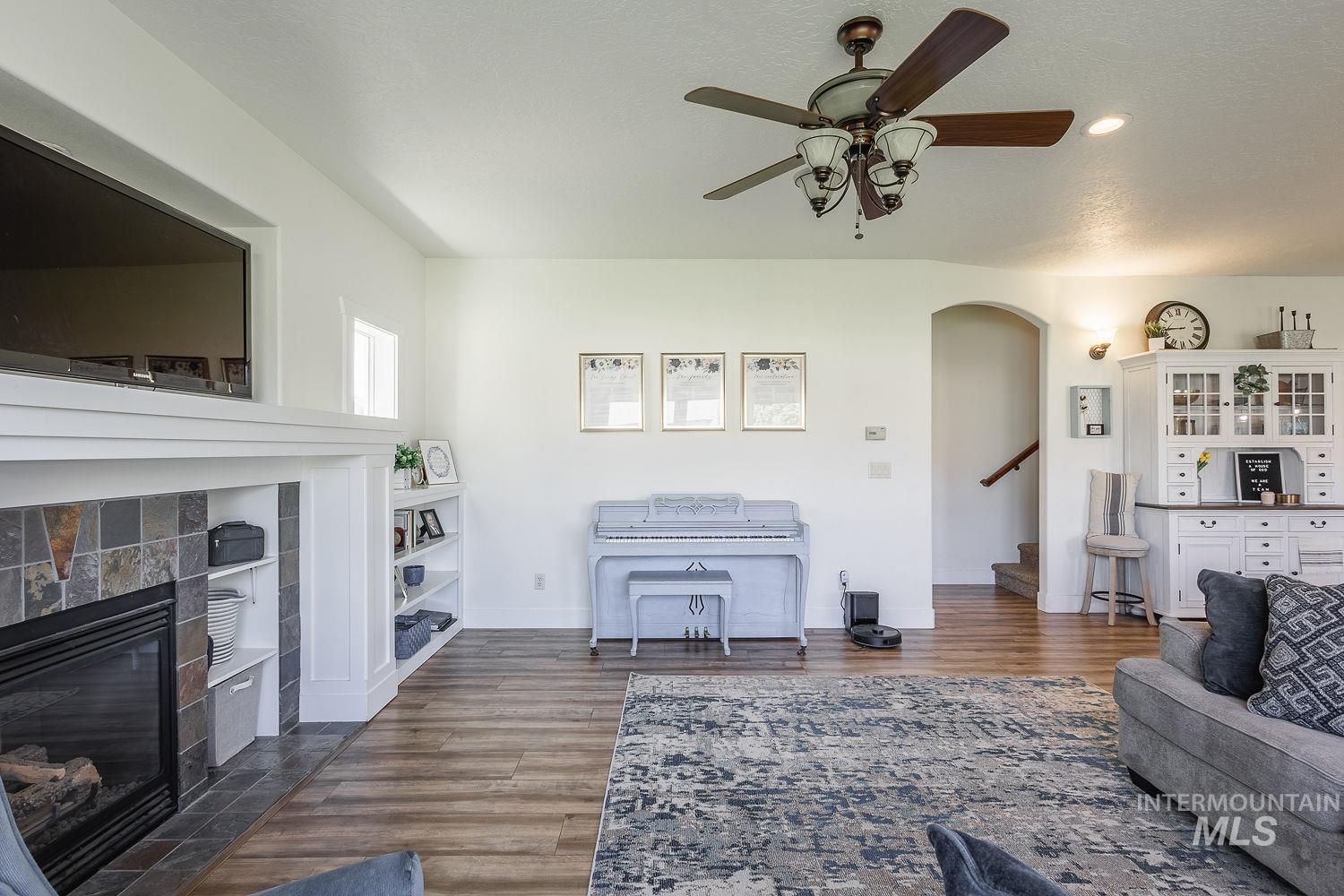 14966 Marvel Place Caldwell, ID 83607 - Photo 6 of 49