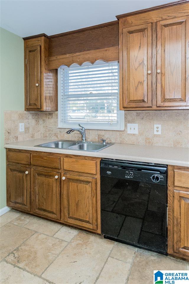 2181 Rocky Ridge Ranch Road Birmingham, AL 35216 - Photo 6 of 37