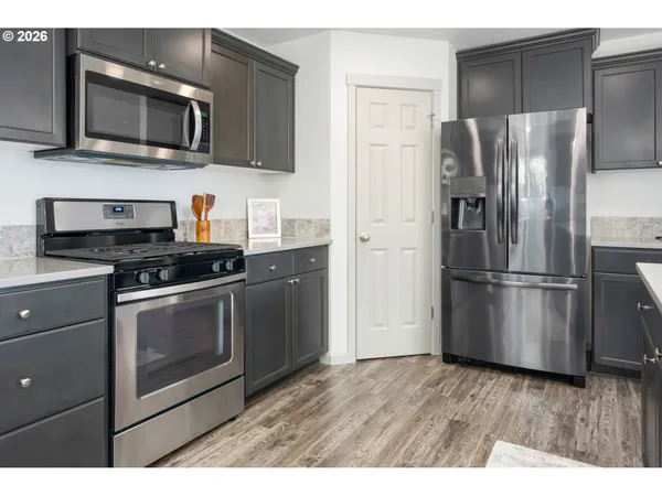 $669,000 | 6189 Forest Ridge Drive, Springfield, OR 97478